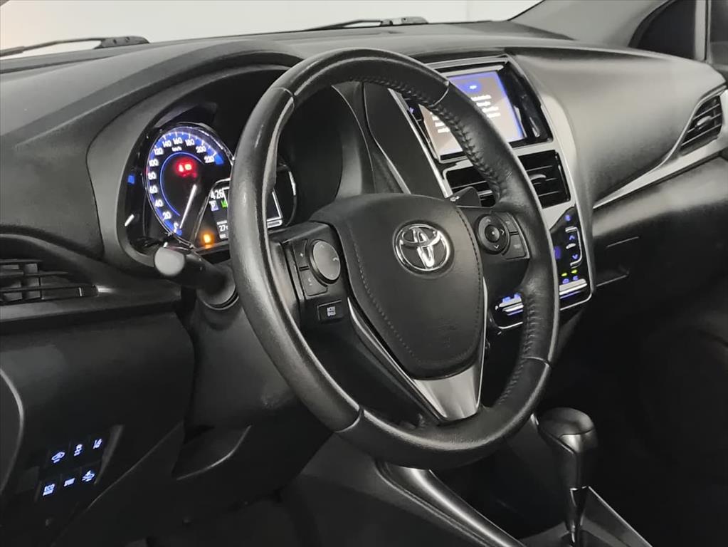 YARIS 1.5 16V FLEX SEDAN XS CONNECT MULTIDRIVE3