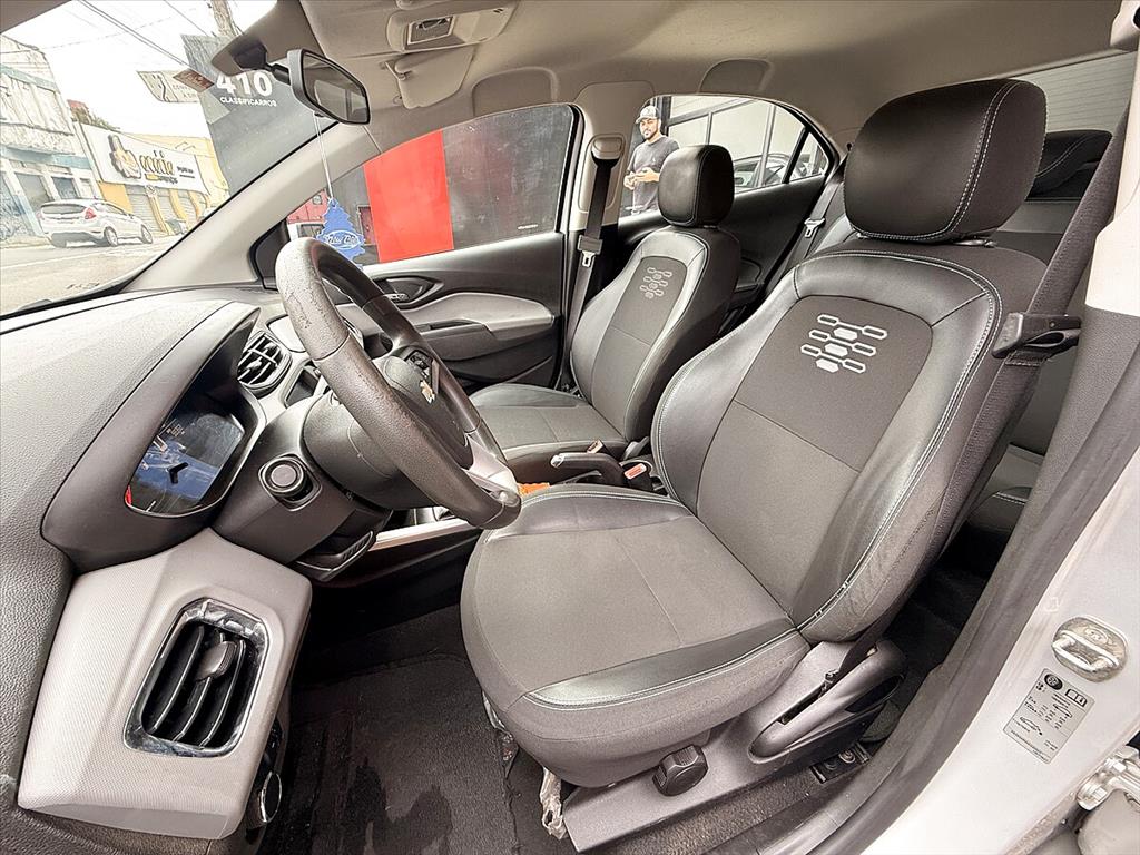 Chevrolet Onix - 1.4 MPFI LT 8V FLEX 4P MANUAL
