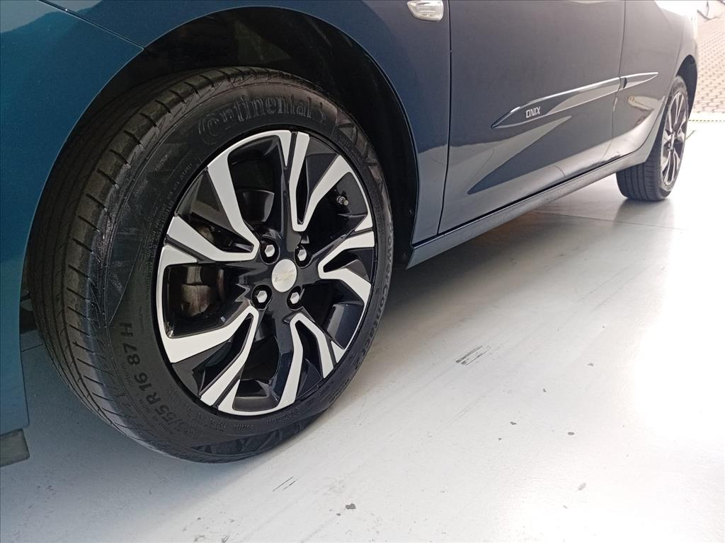 ONIX 1.0 TURBO FLEX PREMIER AUTOMÁTICO15