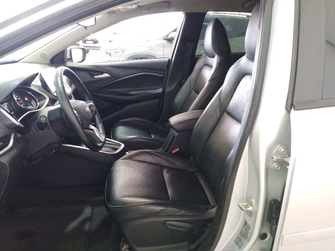 Chevrolet Onix 1.0 Turbo Flex LT Automático - foto 9