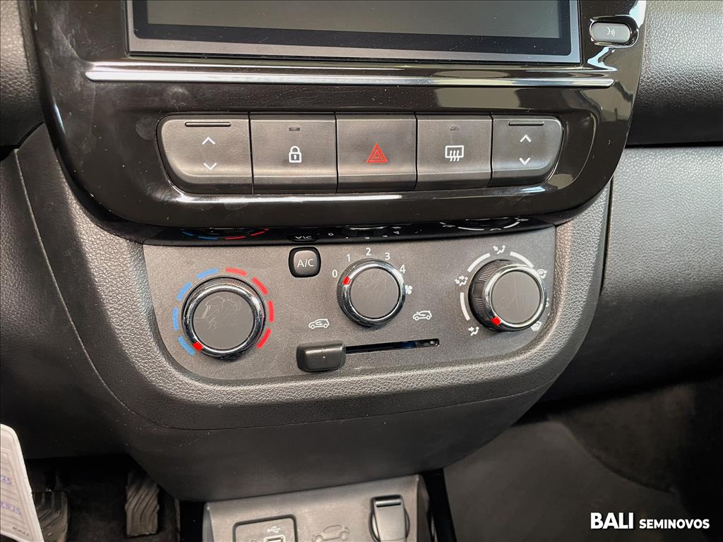 KWID 1.0 12V SCE FLEX INTENSE MANUAL15