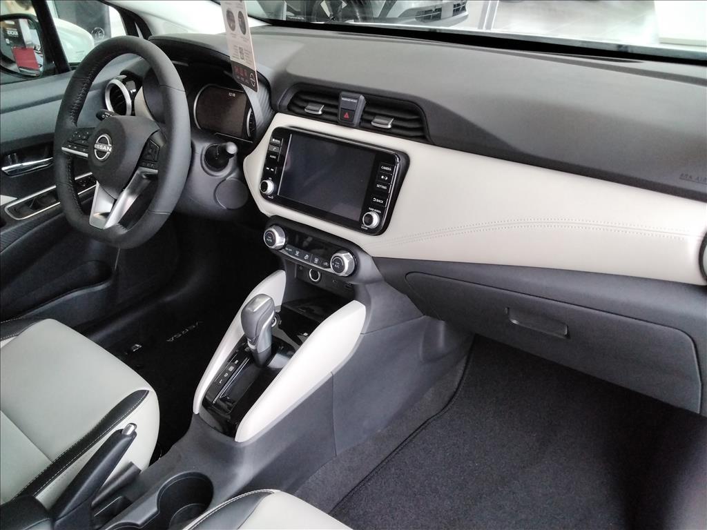 VERSA 1.6 16V FLEX EXCLUSIVE XTRONIC5