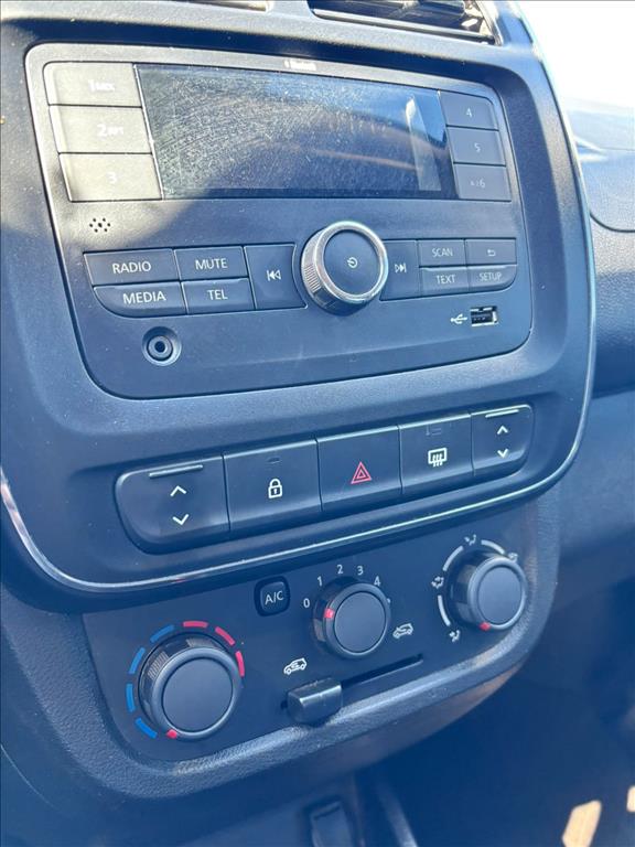 KWID 1.0 12V SCE FLEX ZEN MANUAL8