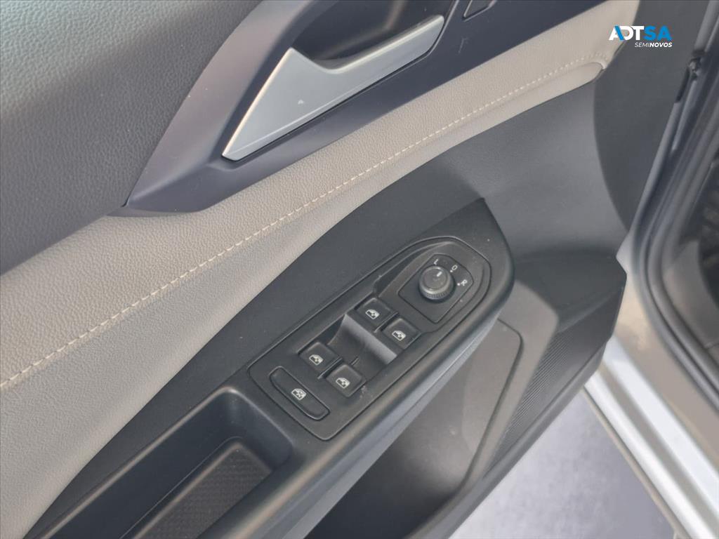 VOLKSWAGEN TAOS 1.4 250 TSI TOTAL FLEX COMFORTLINE AUTOMÁTICO