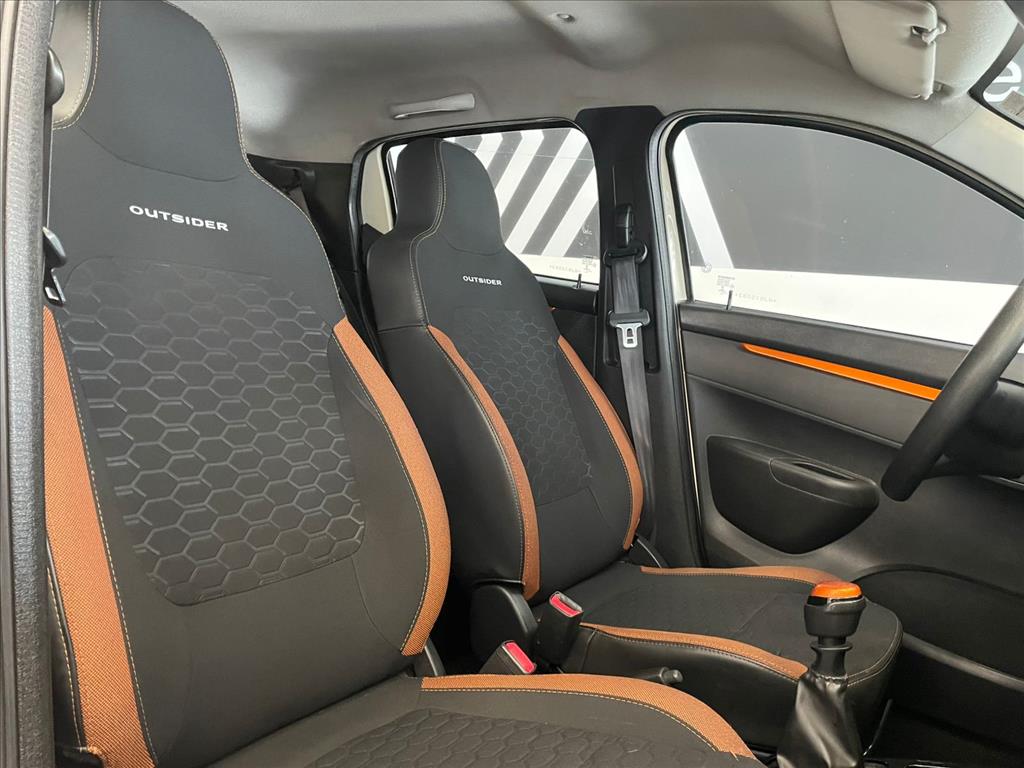 KWID 1.0 12V SCE FLEX OUTSIDER MANUAL17