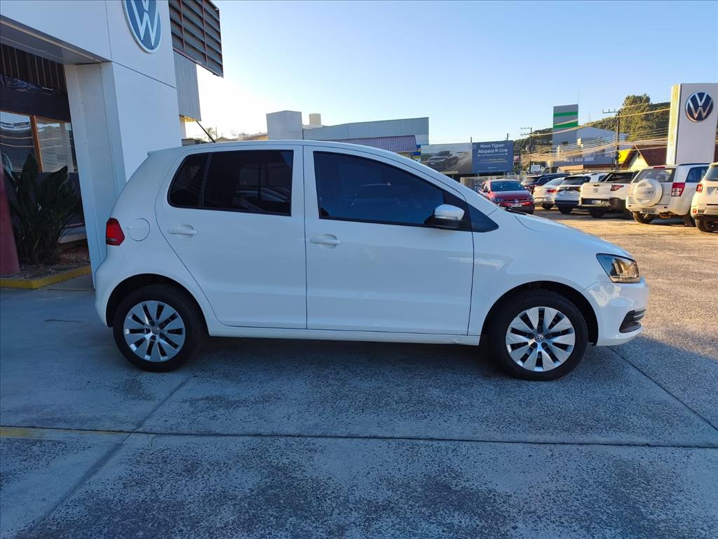 FOX 1.6 MSI TRENDLINE 8V FLEX 4P MANUAL5