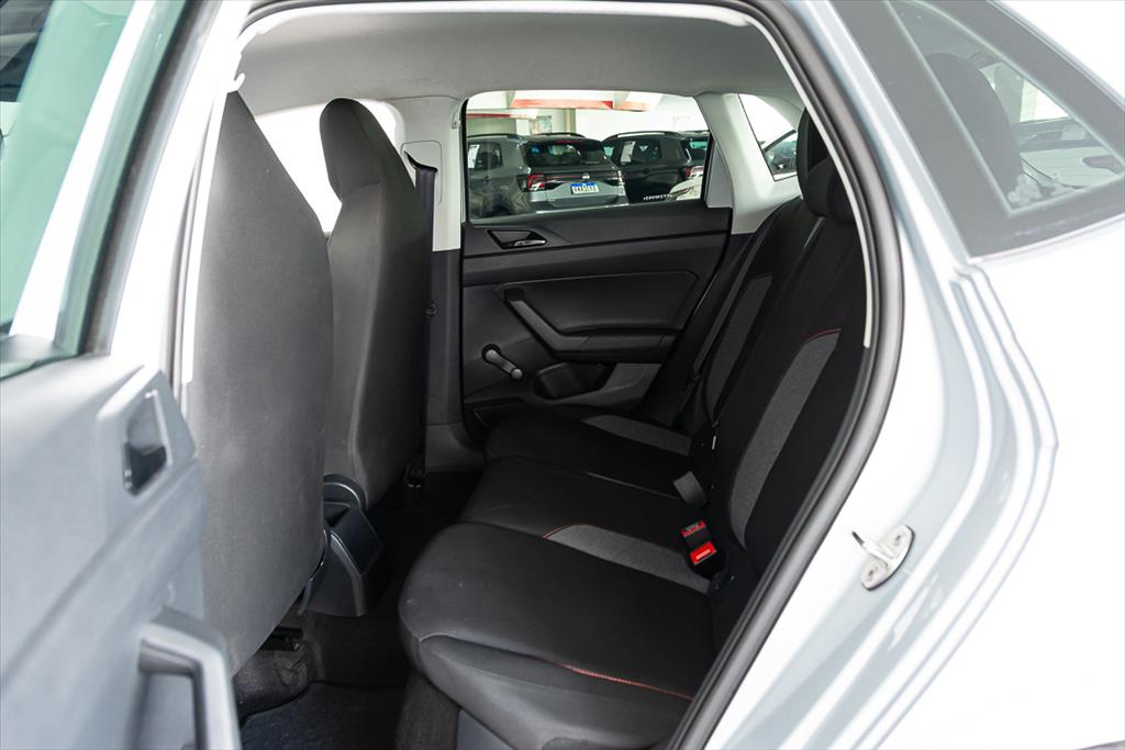 POLO 1.0 MPI TRACK MANUAL9