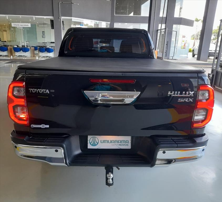 HILUX 2.8 D-4D TURBO DIESEL CD SRX 4X4 AUTOMÁTICO4