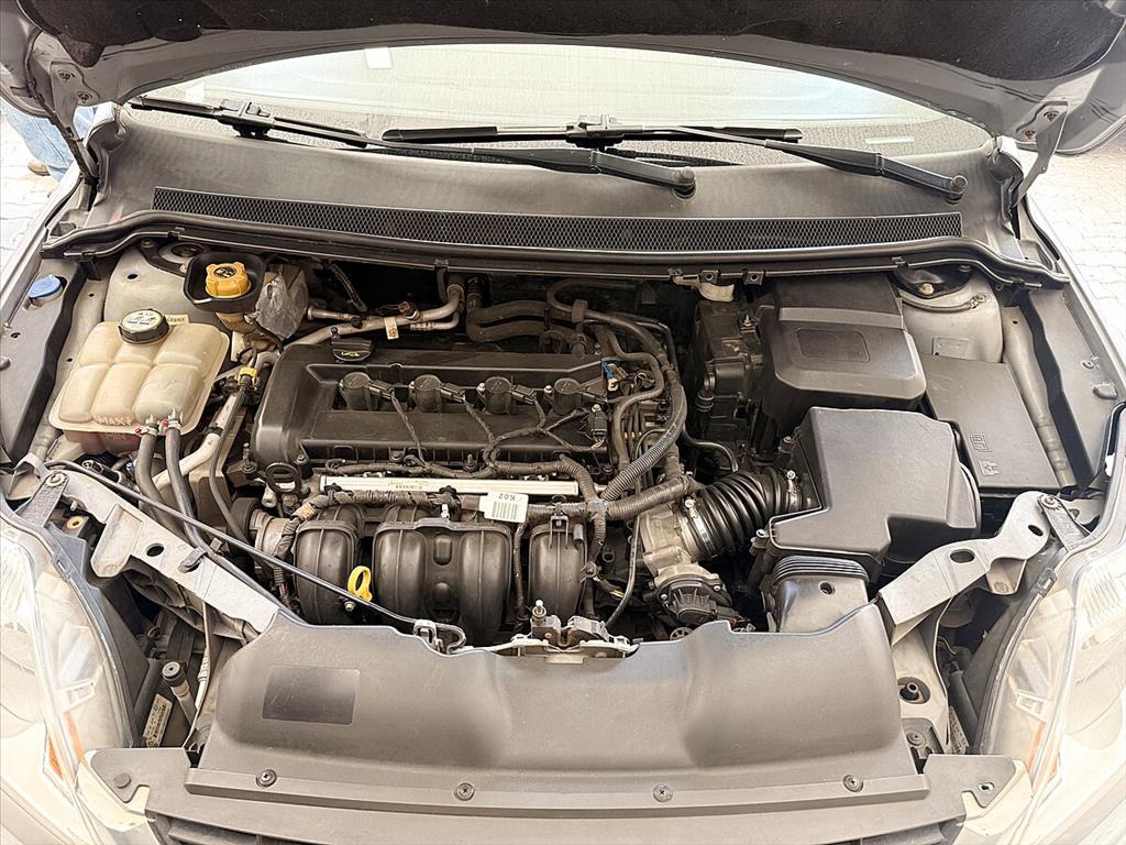 Ford Focus - 2.0 GLX SEDAN 16V FLEX 4P AUTOMÁTICO