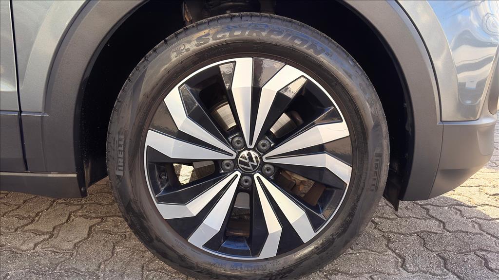 T-CROSS 1.4 250 TSI TOTAL FLEX HIGHLINE AUTOMÁTICO16