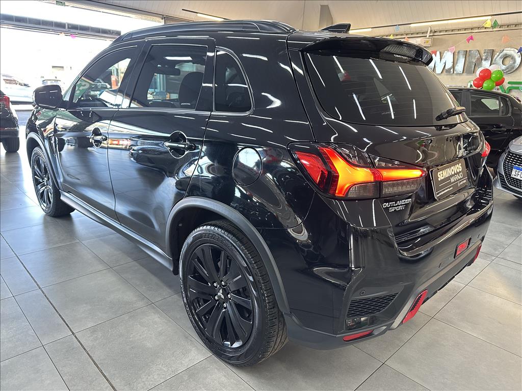OUTLANDER 2.0 MIVEC GASOLINA HPE AUTOMÁTICO