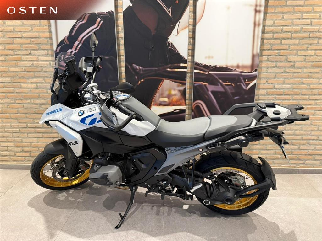 BMW Motorrad-R-1300 GS PLUS