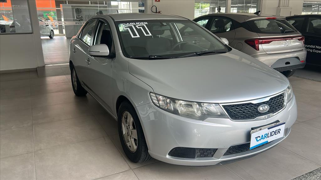 CERATO 1.6 EX3 SEDAN 16V GASOLINA 4P MANUAL1