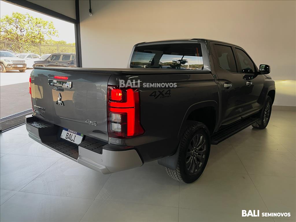 L200 TRITON 2.4 16V TURBO DIESEL SPORT HPE CD 4P 4X4 AUTOMÁTICO3