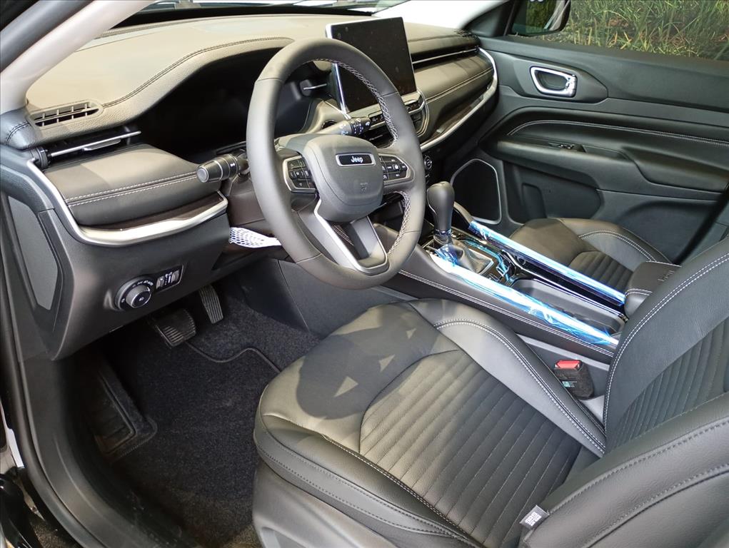 COMMANDER 1.3 T270 TURBO FLEX LONGITUDE AT613