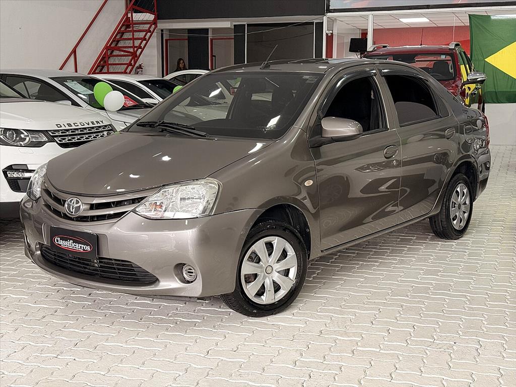 Toyota Etios - 1.5 X SEDAN 16V FLEX 4P AUTOMÁTICO
