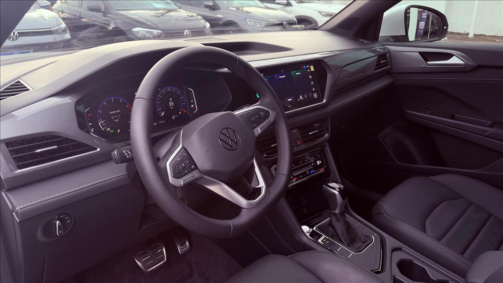 TAOS 1.4 250 TSI TOTAL FLEX HIGHLINE AUTOMÁTICO11