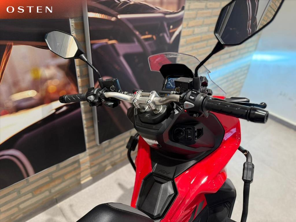 HONDA-ADV-ADV