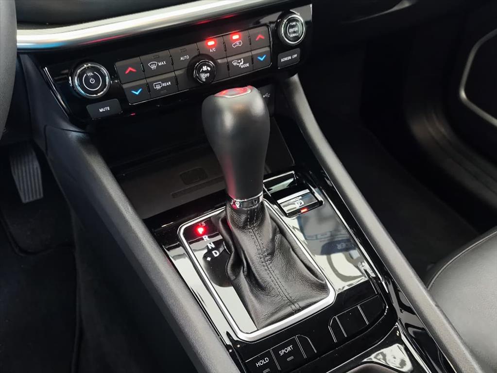 COMPASS 1.3 T270 TURBO FLEX LIMITED AT610