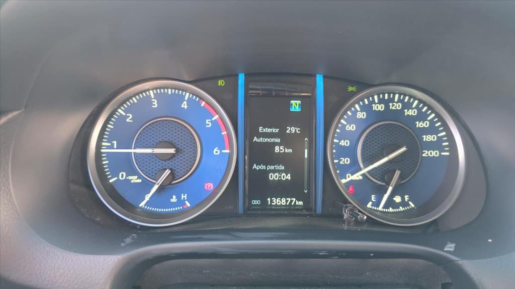 HILUX SW4 2.8 D-4D TURBO DIESEL SRX 7L 4X4 AUTOMÁTICO11