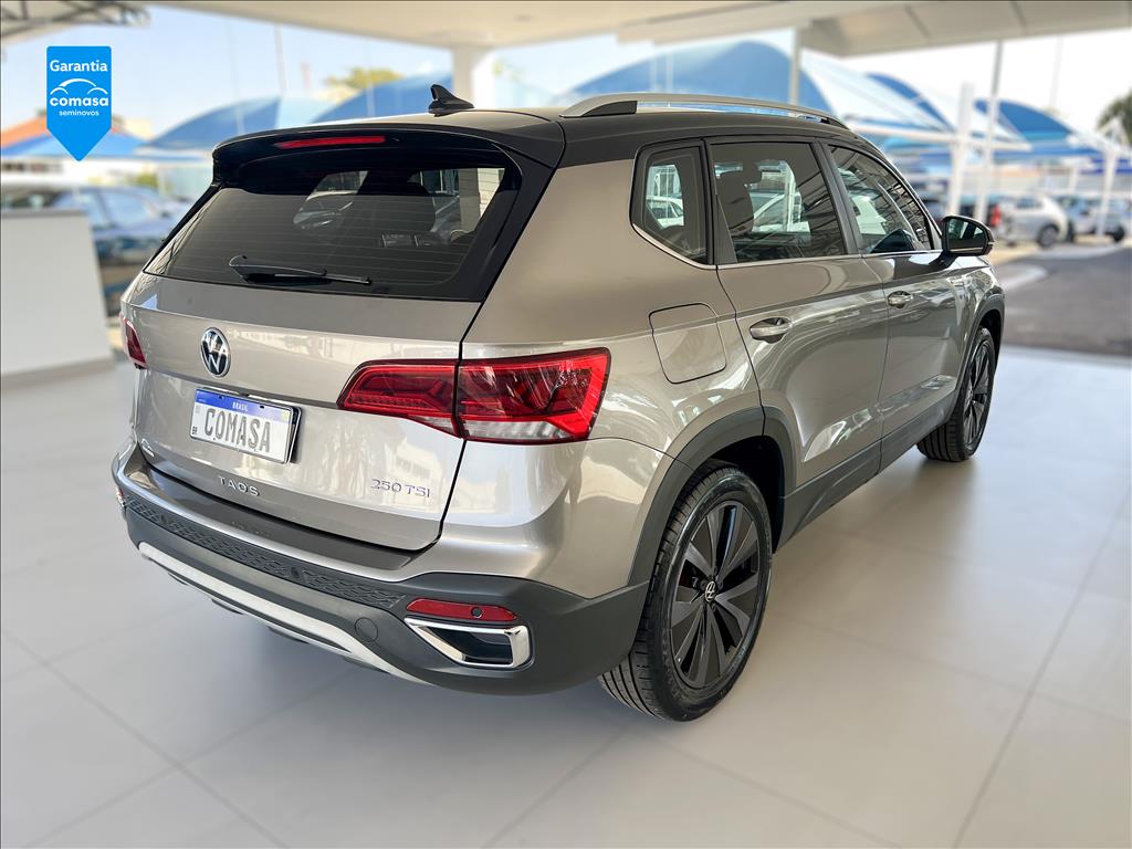 TAOS 1.4 250 TSI TOTAL FLEX HIGHLINE AUTOMÁTICO