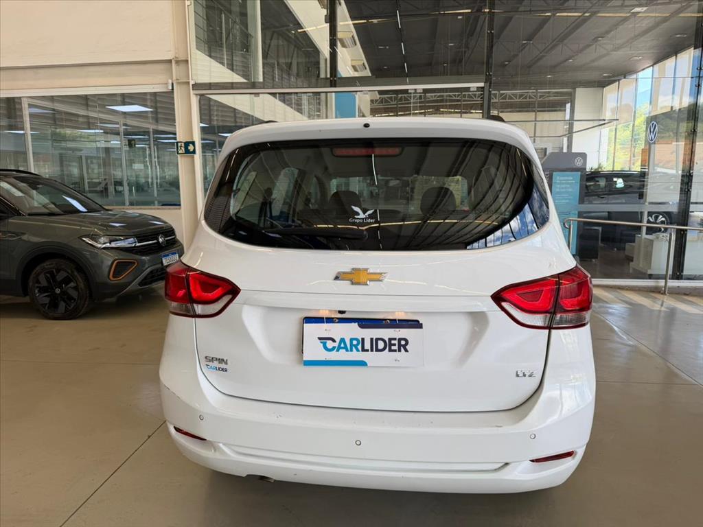 SPIN 1.8 LTZ 8V FLEX 4P AUTOMÁTICO3