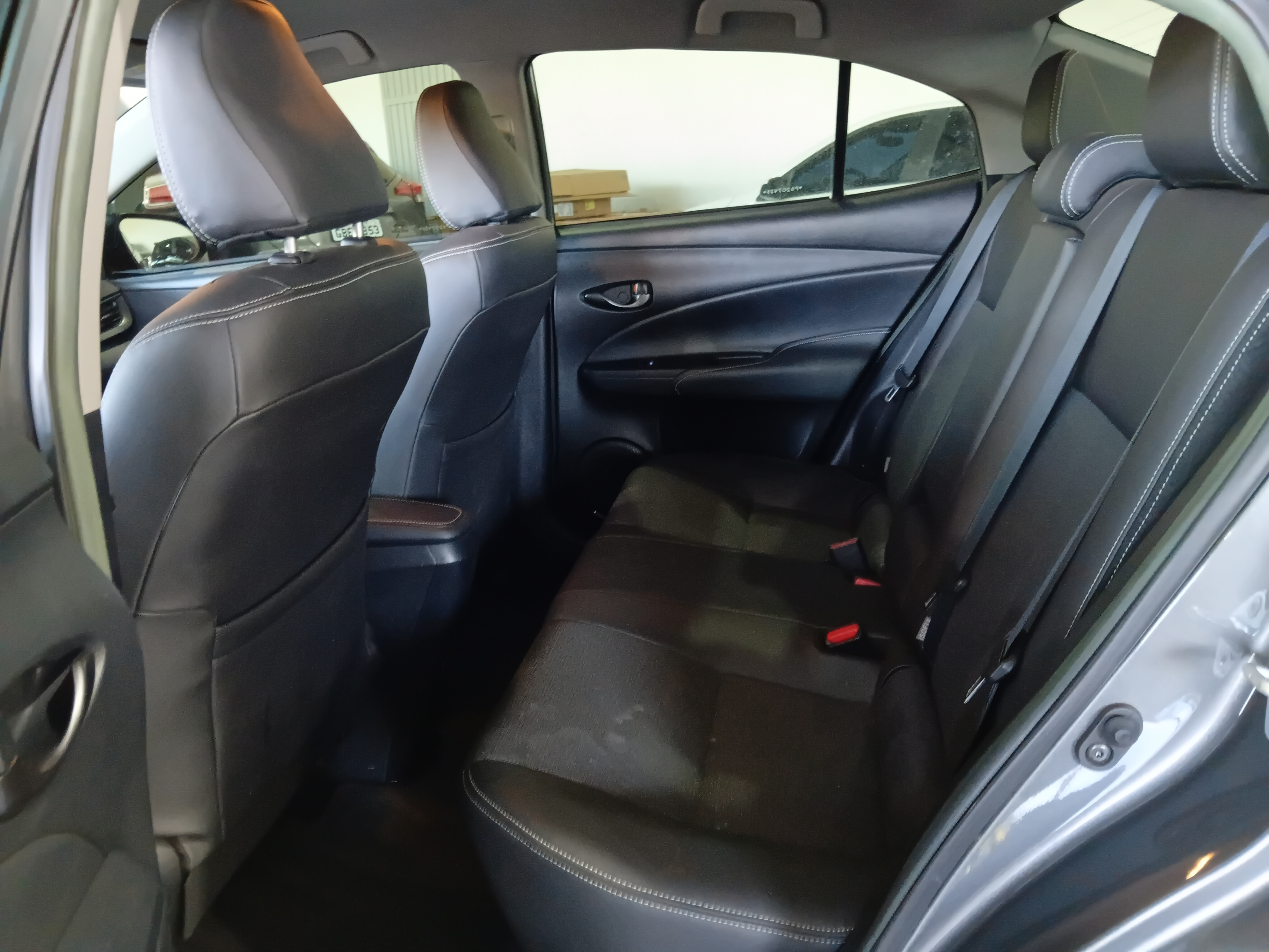 Toyota-YARIS-1.5 16V FLEX SEDAN XS CONNECT MULTIDRIVE