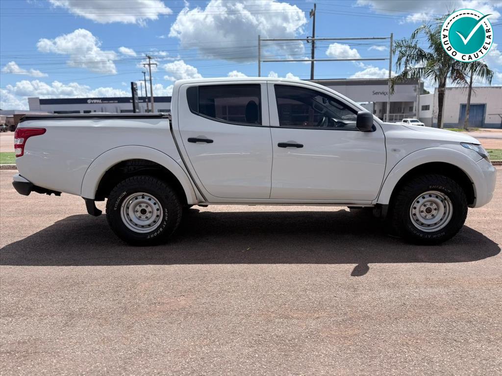 L200 TRITON 2.4 16V TURBO DIESEL GL CD 4X4 MANUAL6