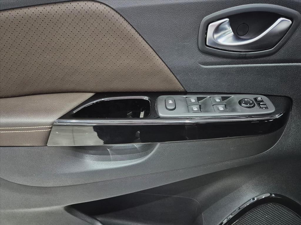 Renault-CAPTUR-1.3 TCE FLEX ICONIC X-TRONIC