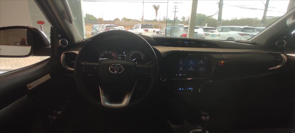 HILUX 2.8 D-4D TURBO DIESEL CD SRX 4X4 AUTOMÁTICO17