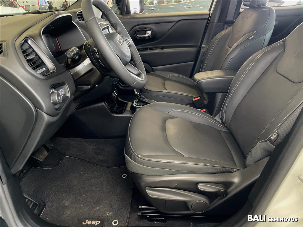 RENEGADE 1.3 T270 TURBO FLEX SAHARA AT612