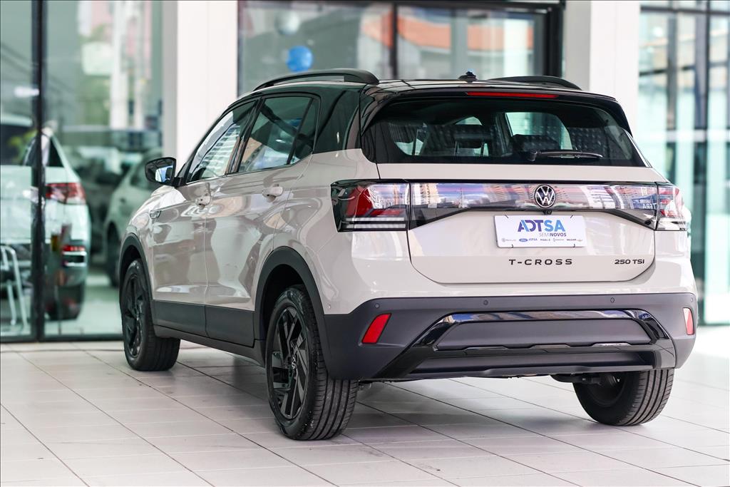 VOLKSWAGEN T-CROSS 1.4 250 TSI TOTAL FLEX HIGHLINE AUTOMÁTICO