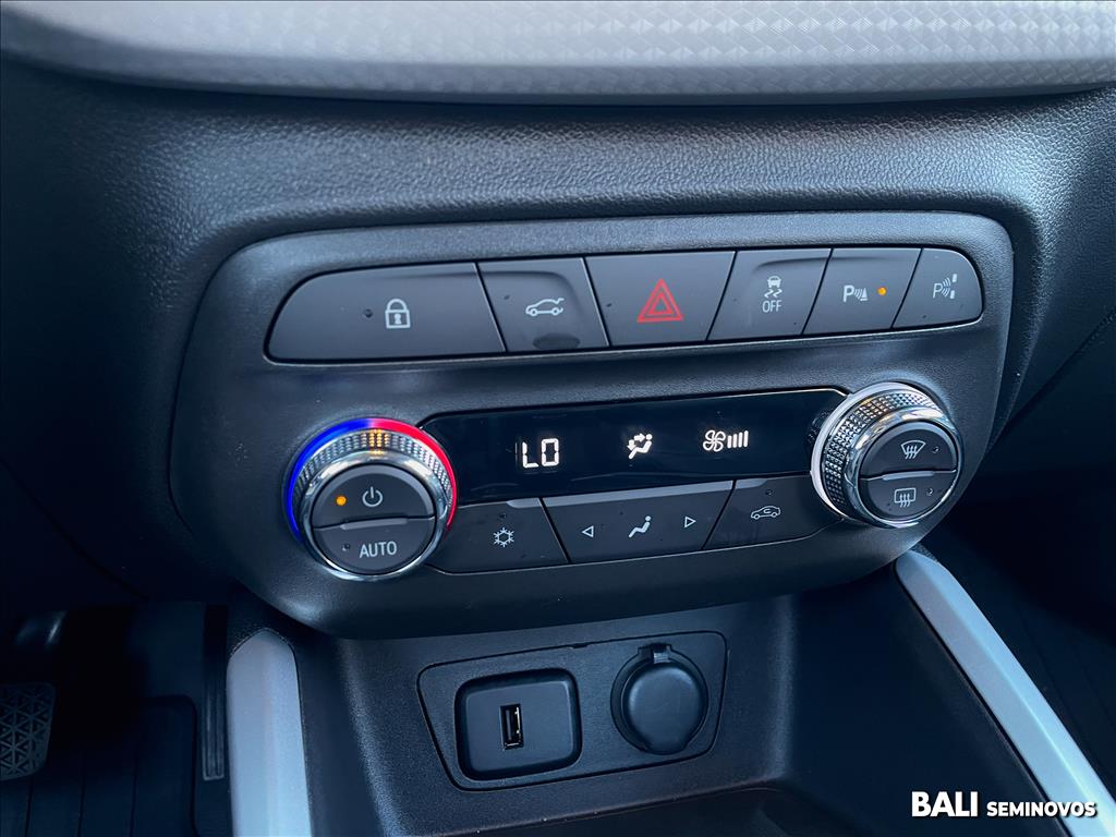 ONIX PLUS 1.0 TURBO FLEX PREMIER AUTOMÁTICO12