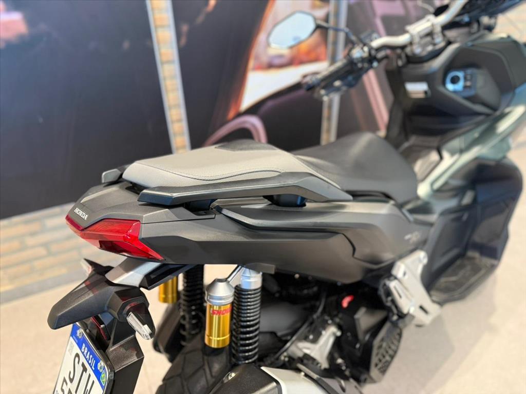 HONDA-ADV-ADV
