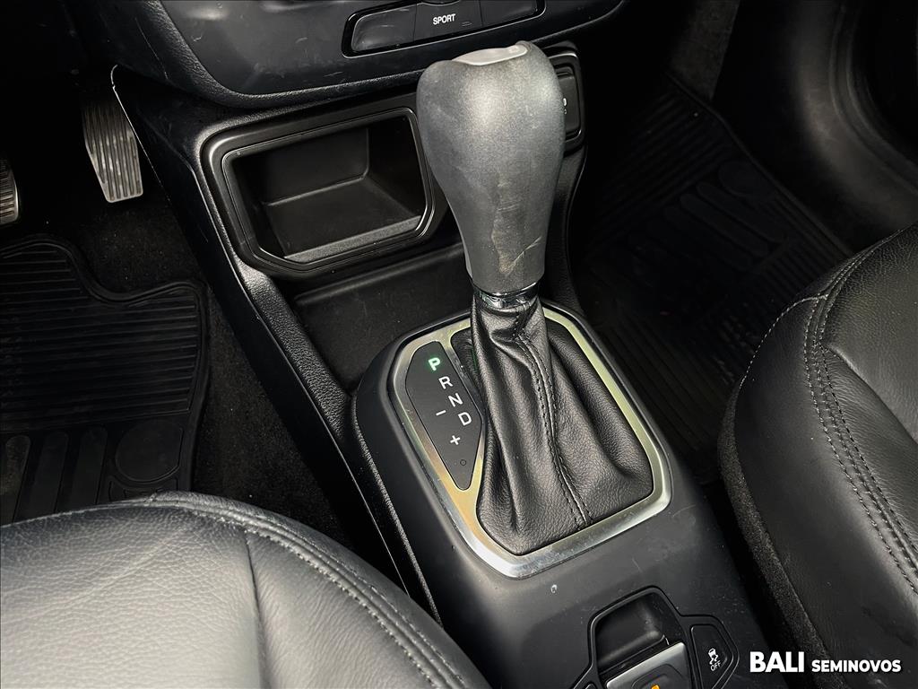 RENEGADE 1.3 T270 TURBO FLEX AT615