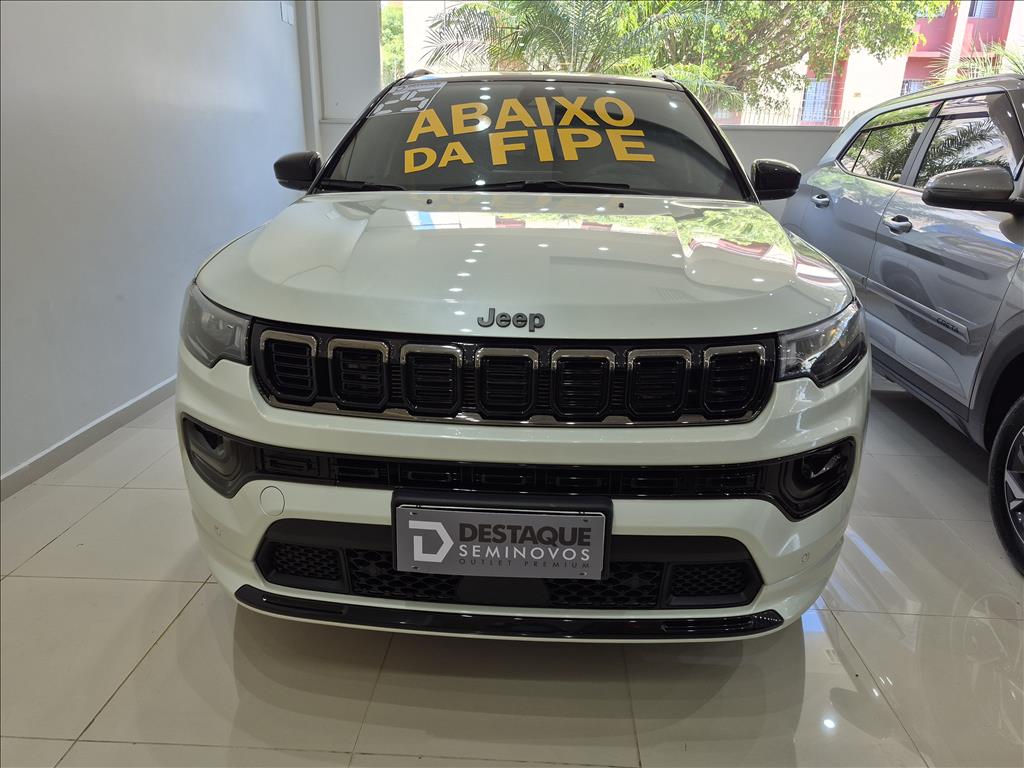 Foto ilustrativa do carro
