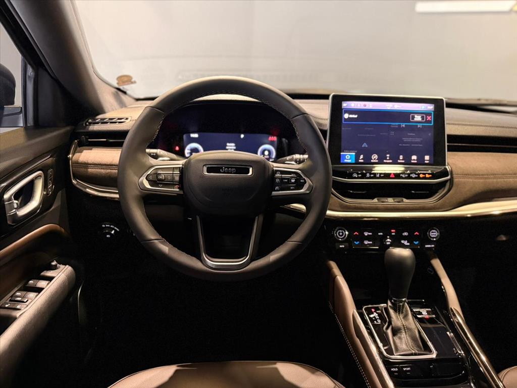 COMMANDER 1.3 T270 TURBO FLEX OVERLAND AT66