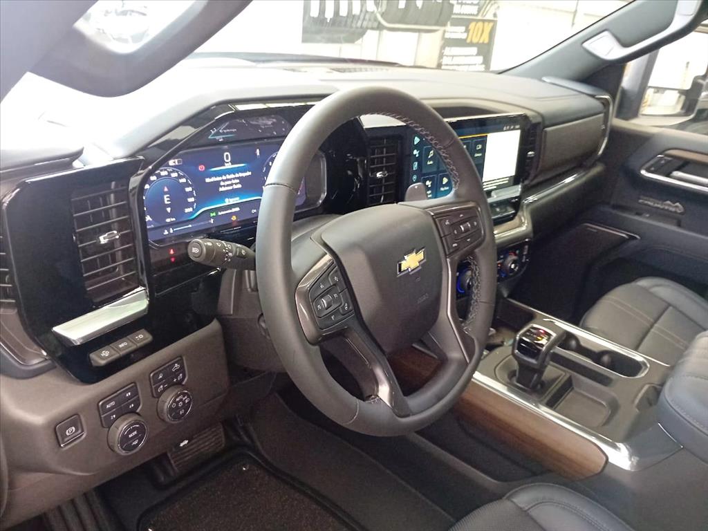 SILVERADO 5.3 V8 GASOLINA 1500 HIGH COUNTRY 4X4 AUTOMÁTICO