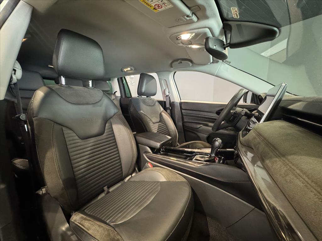 COMMANDER 1.3 T270 TURBO FLEX LIMITED AT63