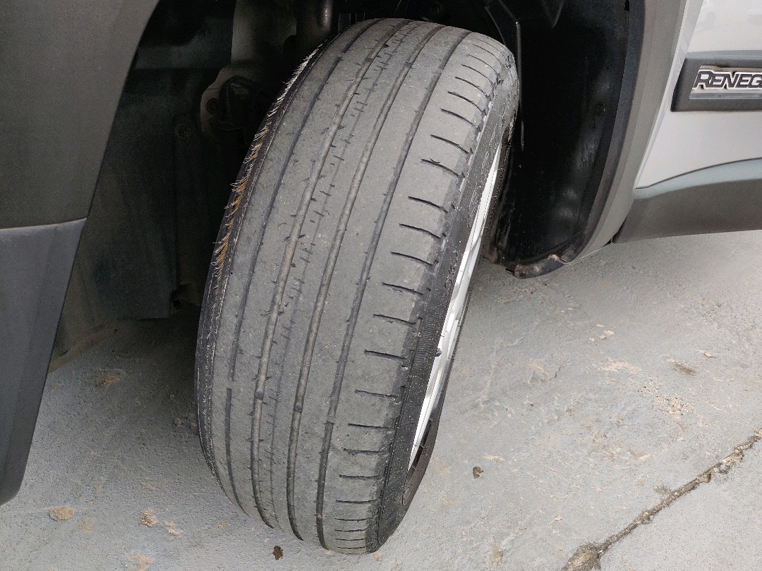 RENEGADE 1.8 16V FLEX SPORT 4P AUTOMÁTICO14