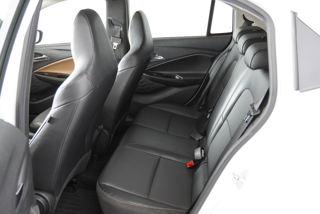 ONIX 1.0 TURBO FLEX PREMIER AUTOMÁTICO6