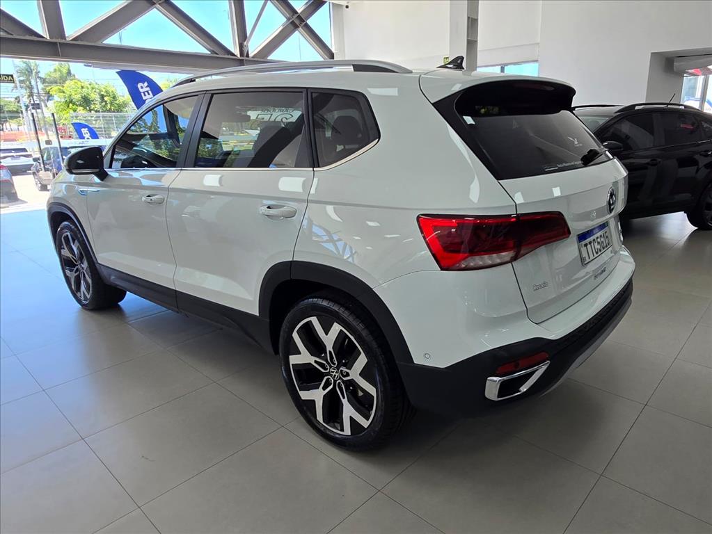 TAOS 1.4 250 TSI TOTAL FLEX HIGHLINE AUTOMÁTICO3