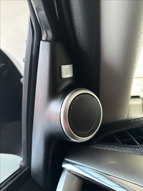 TOYOTA HILUX 2.8 D-4D TURBO DIESEL CD SRX 4X4 AUTOMÁTICO-17 - Paraná Veículos Campinas - Veículos novos e seminovos com qualidade e procedência - 0