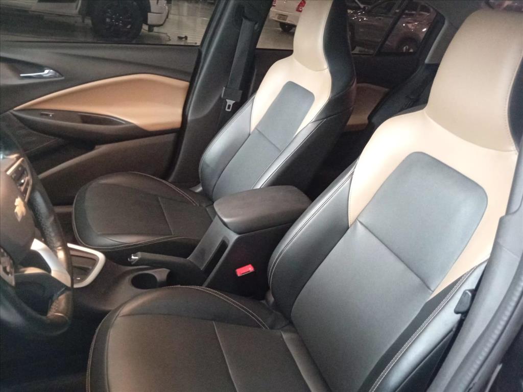 ONIX PLUS 1.0 TURBO FLEX PREMIER AUTOMÁTICO12