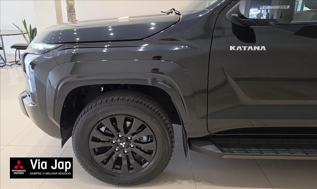 Mitsubishi-TRITON-2.4 BITURBO DIESEL CD KATANA 4X4 AUTOMÁTICO