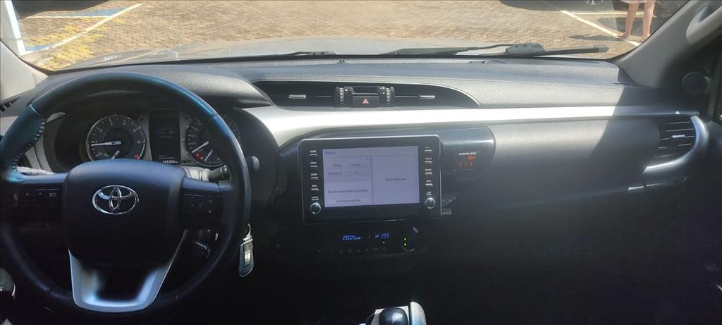 HILUX 2.8 D-4D TURBO DIESEL CD SR 4X4 AUTOMÁTICO11