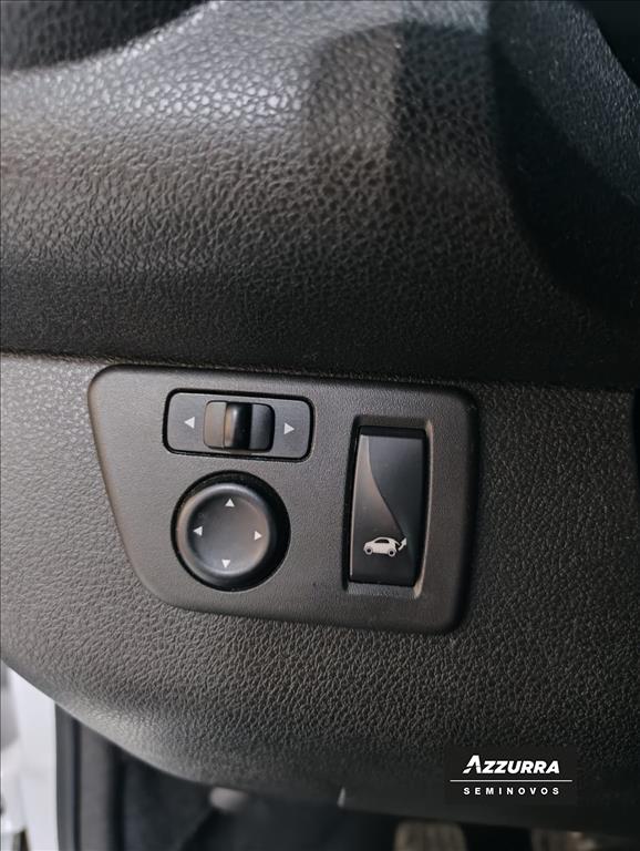 KWID 1.0 12V SCE FLEX OUTSIDER MANUAL16