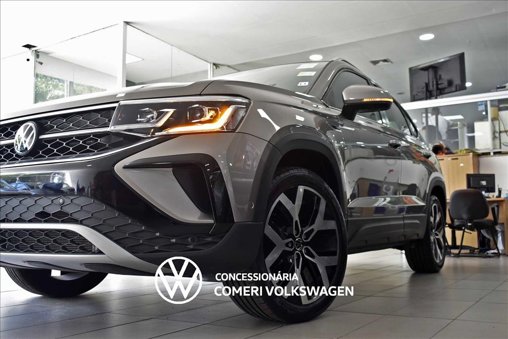 TAOS 1.4 250 TSI TOTAL FLEX HIGHLINE AUTOMÁTICO10