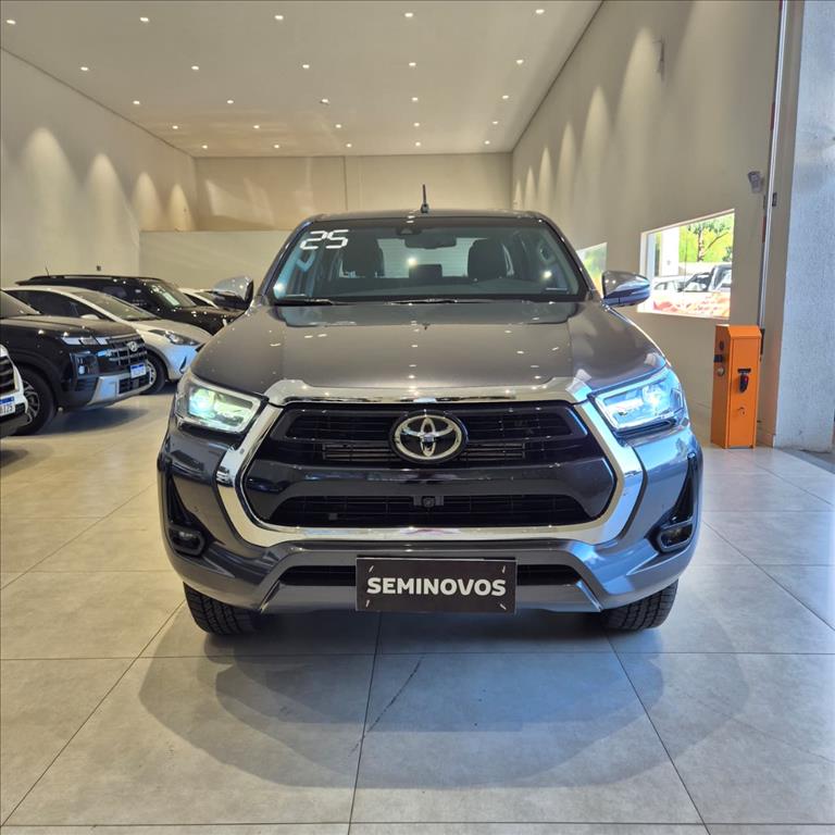 HILUX 2.8 D-4D TURBO DIESEL CD SRX 4X4 AUTOMÁTICO1