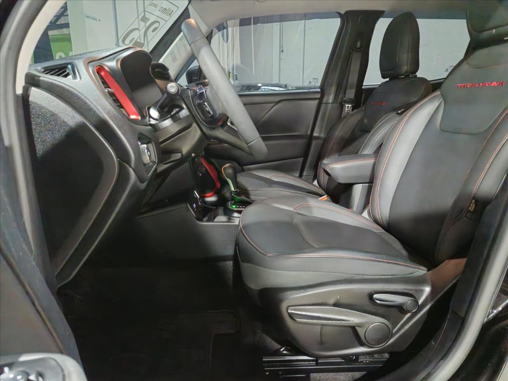 RENEGADE 1.3 T270 TURBO FLEX TRAILHAWK 4X4 AT92